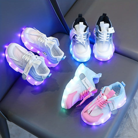 Leuchtende Sneakers für Kinder – Bunte LED-Beleuchtung für einen verspielten Look