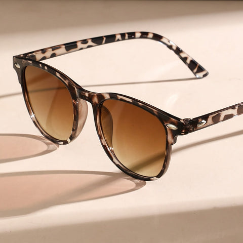 Trendige Retro-Sonnenbrille für Damen und Herren – Schildpatt-Design für Strand und Urlaub