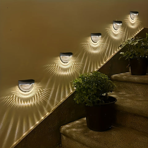 SolarGlow Halbrunde LED-Zaunbeleuchtung – Elegant und Nachhaltig