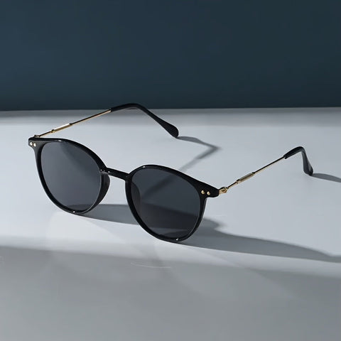 Stilvolle Sonnenbrille für Damen – Elegante Kombination aus Metall und Kunststoff für sonnige Tage