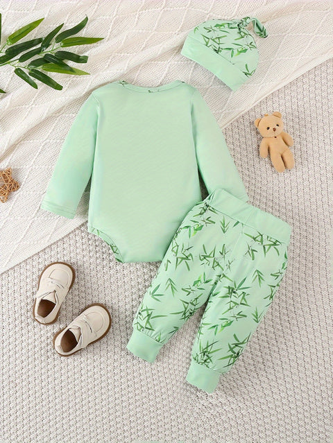 Süßes Baby Panda Set – Overall, Hose und Mütze für Abenteuer im Freien
