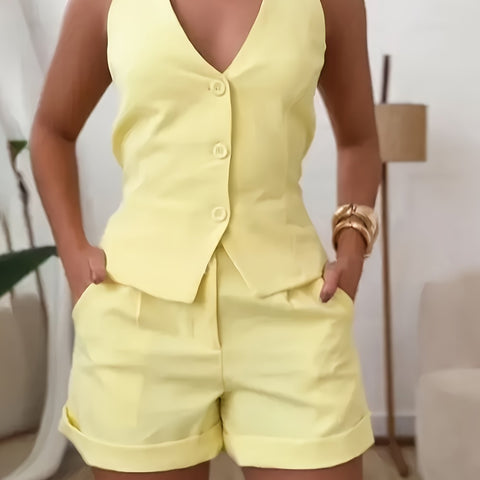 Sommerliches hellgelbes Set – Weiblich, frisch und bequem