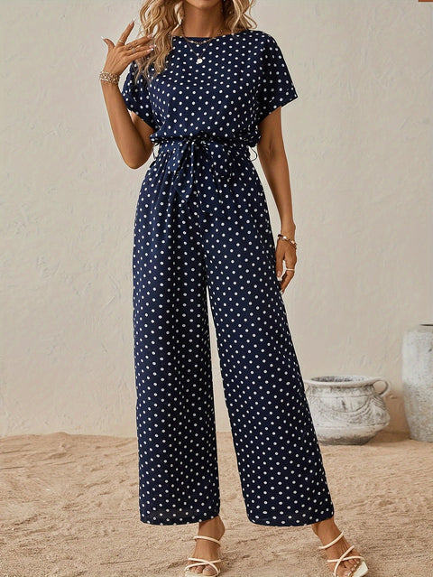 Gepunkteter Jumpsuit mit Taillengürtel – Perfekt für Sommerabenteuer und lässige Ausflüge