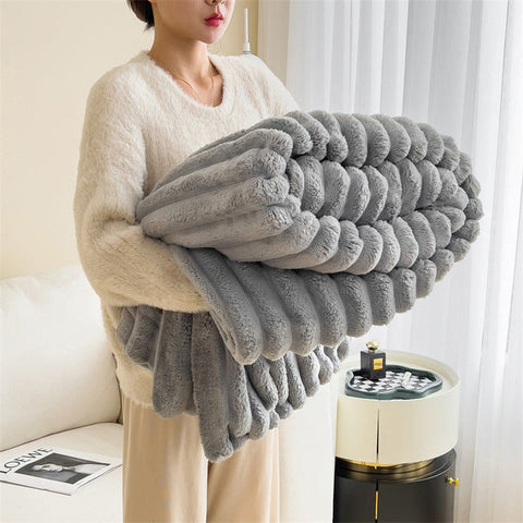 FluffyDreams Luxe Decke – Weich, Warm und Stilvoll