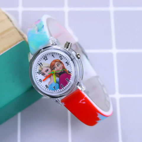 Leuchtende Kinderuhr – Erhältlich in Spider-Man und Frozen Designs