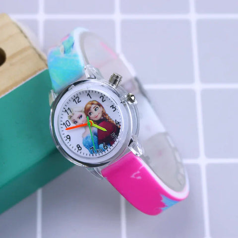 Leuchtende Kinderuhr – Erhältlich in Spider-Man und Frozen Designs