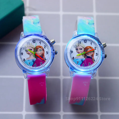 Leuchtende Kinderuhr – Erhältlich in Spider-Man und Frozen Designs