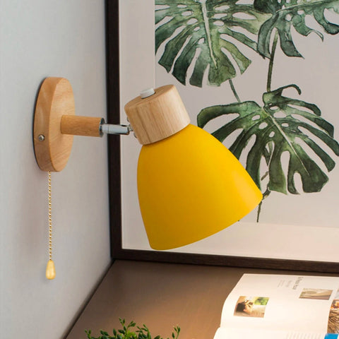 Helga Holz Wandleuchte – Skandinavisches Design für stilvolle Beleuchtung