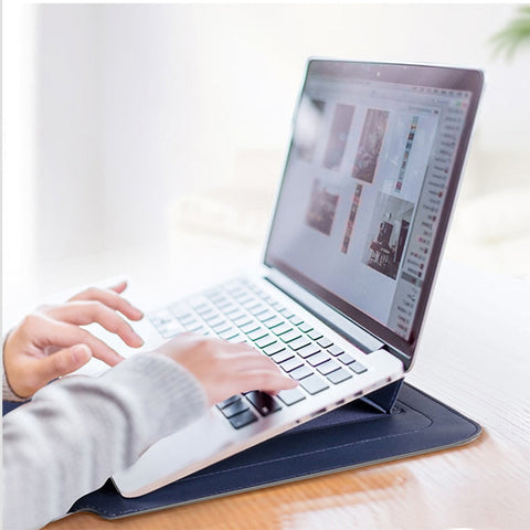 Slimme Laptop Schutzcase - Für Unbeschwertes Arbeiten und Reisen