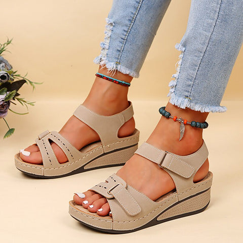 Bequeme Schicke Sandalen - Stilvoll und Funktional