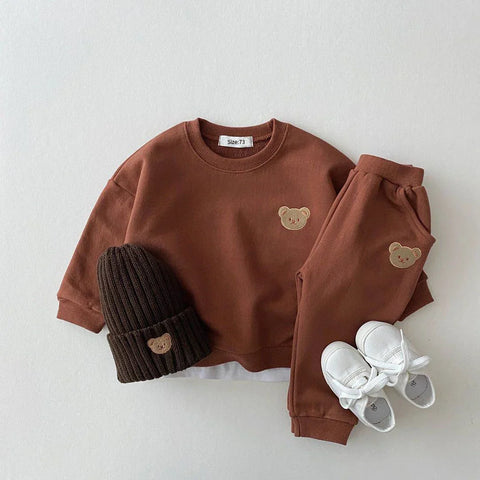 Süßes Kinderoutfit - Bequem und Verspielt