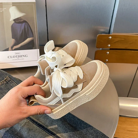 Verspielte Kinder Sneakers - Komfort und Stil bei jedem Schritt