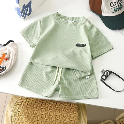 2-teilige Sommer Set für Kinder – Stylisches T-Shirt und Shorts Kombination für jeden Anlass