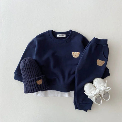 Süßes Kinderoutfit - Bequem und Verspielt