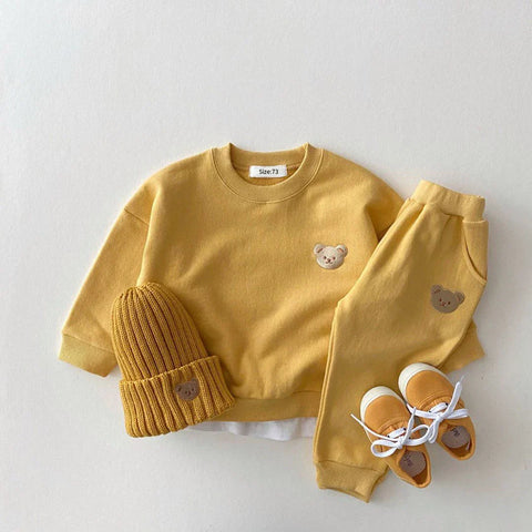 Süßes Kinderoutfit - Bequem und Verspielt