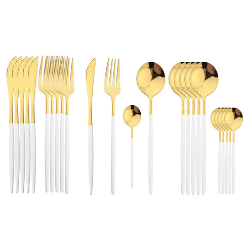 Goldenes Luxus Besteckset - Für eine Elegante Tischdekoration