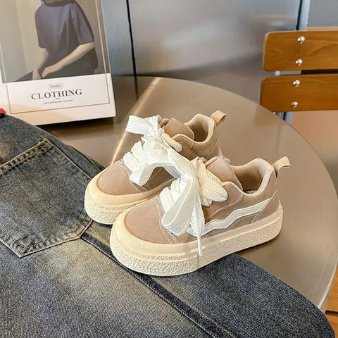 Verspielte Kinder Sneakers - Komfort und Stil bei jedem Schritt