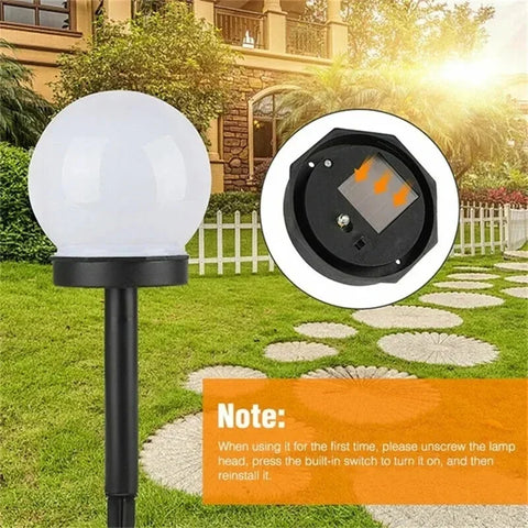 Solarbetriebene LED Gartenlampe - Energiesparend und Wetterfest für Außenbeleuchtung