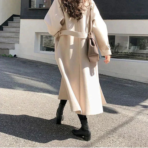 Eleganter Langer Mantel - Stilvoll und Komfortabel