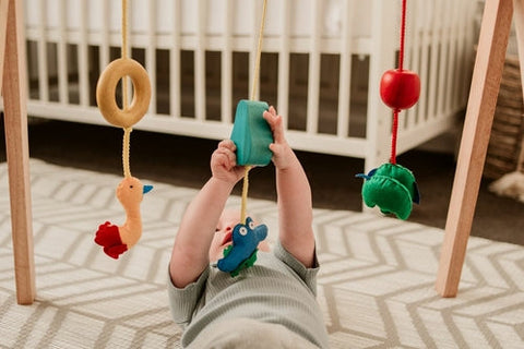 Stimulierendes Baby-Spielgym – Für fröhliche Spielmomente
