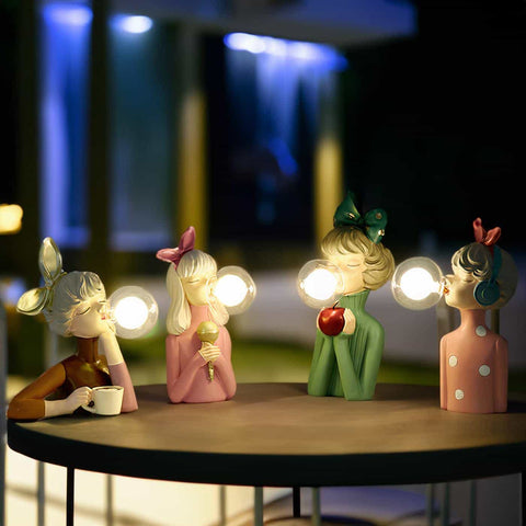 Chloé Lampe - Verspielte Mädchenlampe für kreative Interieurs