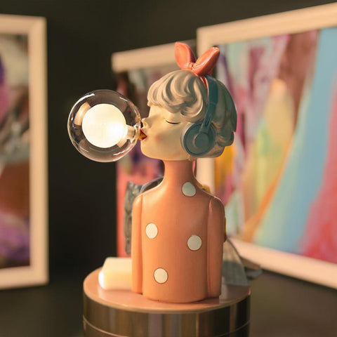 Chloé Lampe - Verspielte Mädchenlampe für kreative Interieurs