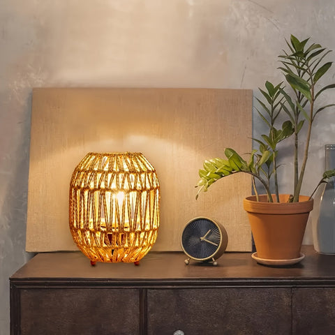 Bohemian Rattan Tischlampe – Handgemachtes Lichtakzent für Schlafzimmer oder Wohnraum