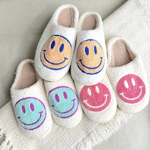 Smiley Komfort Hausschuhe – Für eine fröhliche und warme Atmosphäre