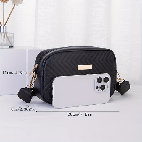 Elegante Leichte Damenhandtasche – Gestreift und Gepolstert mit Goldfarbenen Beschlägen