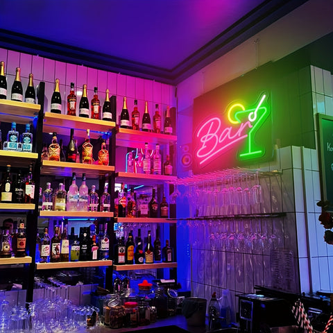 Dimmbare LED Neon Bar-Schild – USB-betrieben mit Dimmer