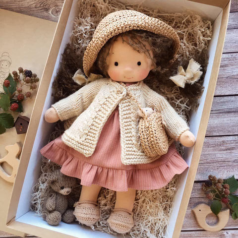Lana Waldorf Puppe – Weich, Langlebig und Handgemacht