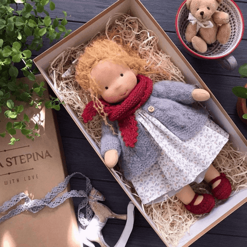 Lana Waldorf Puppe – Weich, Langlebig und Handgemacht
