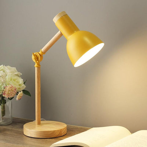 Moderne Verstellbare Schreibtischlampe – Skandinavisches Design für einen Gemütlichen Arbeitsplatz